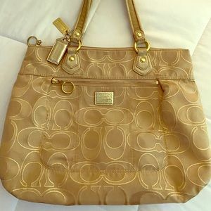 Coach Purse Poppy Signature Tote